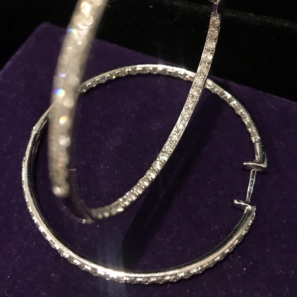 Diamond Hoop 14K white gold earrings 1 7/8” ⌀ - Picture 3 of 7